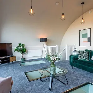 Apartment Stylish Duplex 5 Min From Centre, Newcastle upon Tyne